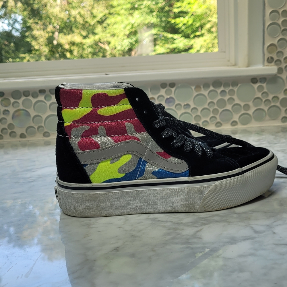 Vans Kids High-Top Sneakers - Black and Multicolor